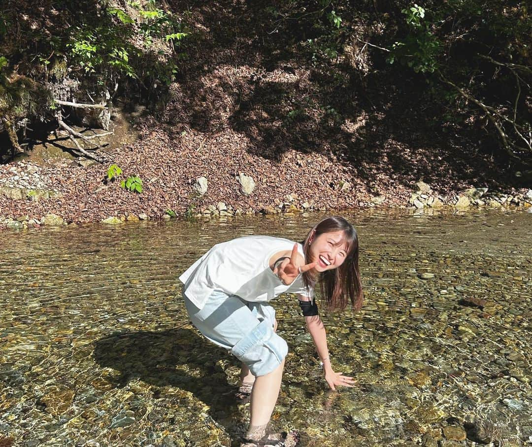 佐藤佳奈さんのインスタグラム写真 - (佐藤佳奈Instagram)「夏終わっちゃった☀️  初めての鬼怒川温泉♨️ 川遊びもBBQもラフティングもみんなと一緒なら全部たのしい😆🌈  次は天川村キャンプをたのしみにお仕事がんばろう💪  #夏のおもひで  #鬼怒川温泉」10月12日 18時28分 - kana_sato_sakana