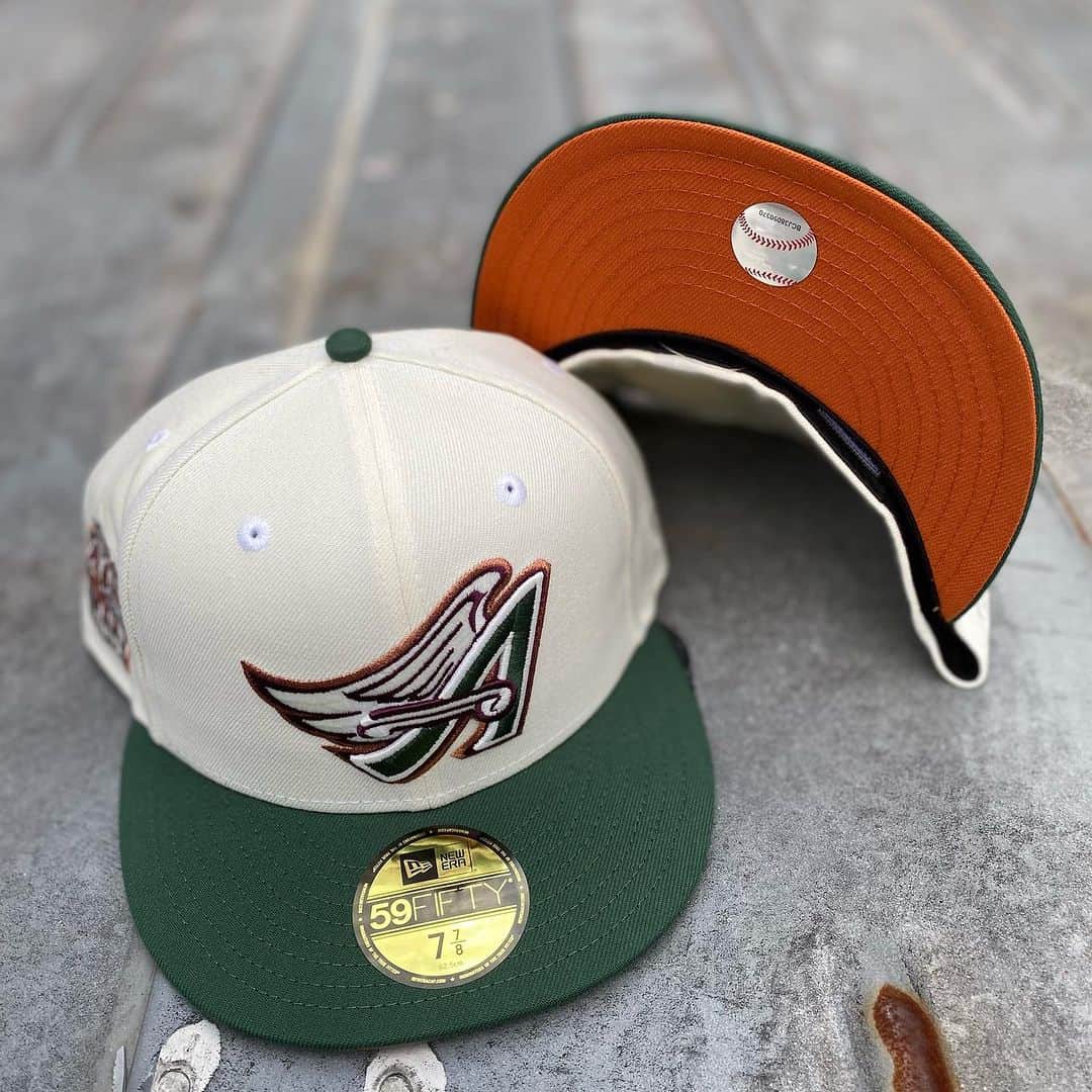 GROW AROUNDさんのインスタグラム写真 - (GROW AROUNDInstagram)「#growaroundnewarrivals   NEWERA 59FIFTY FITTED CAP 今週も別注シリーズの発売です！  今回はC.O.S.A.さんにモデルをして頂きました🙏🔥✨   明日は３型の発売になります。  明日10/13（金）から 渋谷店・オンライン 12:00〜 お台場ダイバーシティ店 11:00〜  より発売開始です‼️  お見逃しなく！」10月12日 18時32分 - growaround