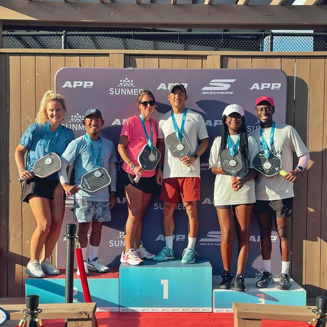 タッド・フジカワのインスタグラム：「Late post from @officialapptour a couple of weeks ago. It was so fun playing mixed doubles with @adrienne.elsberry!🥰 The energy was so amazing!🔥 We couldn’t quite get the 🥇, but 🥈was pretty good for our first tournament. Unfortunately not quite as much success in singles or men’s doubles. But it was still a fun week of pickleball! 😁  #professional #pickleball #athlete #tournament #atlanta #georgia #life #love #home #hawaii #portrait #travel #adventure #pride #visibility #inspiration #gay #queer #inclusion #lgbtq #advocate #activist #instagram #influencer」