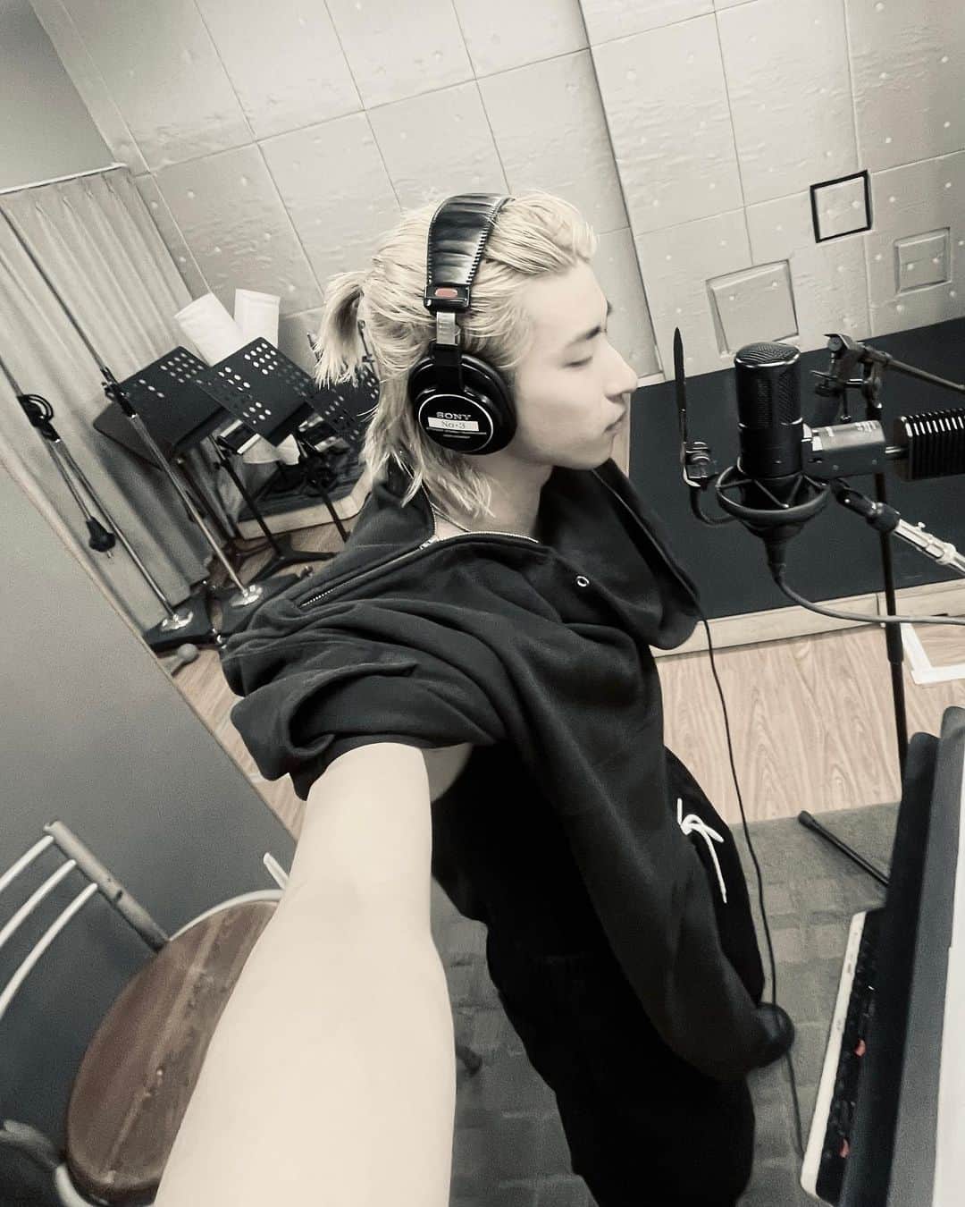 古幡亮（WATWING）のインスタグラム：「🎧♪」
