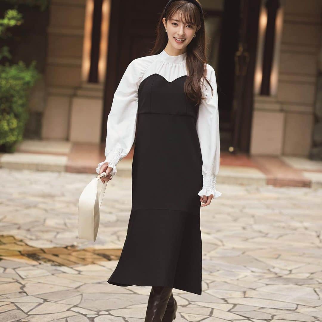 ViSさんのインスタグラム写真 - (ViSInstagram)「【美人百花11月号掲載】  あの韓国ドラマの主演女優のようなドレスアップコーデ。  ドレスながら社会性もある着こなしで都会的に。  品番↓  #BVE43120 【美人百花11月号掲載】【VIS DRESS】【STAYC YOON着用】バックリボンドッキングマーメイドワンピース ¥8,899 (税込)  ※店舗販売中  @jadorejunonline をチェック！  #vis#vis_jp  #fashion #ファッション #美人百花 #ドレス#ワンピース#お呼ばれ#オケージョンコーデ #オケージョンワンピース  #大人可愛い」10月12日 20時36分 - vis_jp