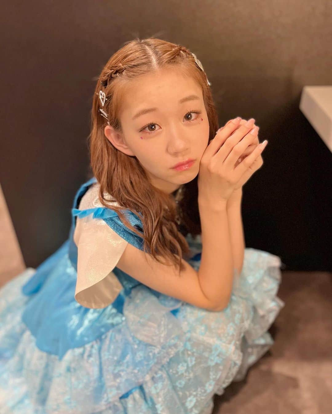 雪月心愛さんのインスタグラム写真 - (雪月心愛Instagram)「・ おでこちゃんプレゼント〜🩷🩵💛  #おでこ #kawaii #アイドル #idol #偶像 #아이돌 #패션 #얼스타그램 #04 #ootd #love #instagood #japanesegirl  #일본 #instalike #followme #팔로미 #おやすみぃあ」10月12日 20時46分 - mia_crownpop