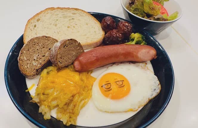 寺田てらのインスタグラム：「👀🍳  #目玉焼き #sunnysideup」