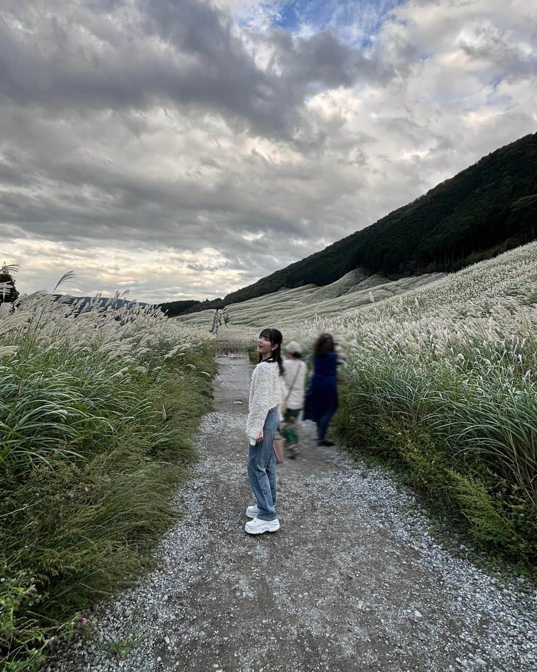 北川莉央さんのインスタグラム写真 - (北川莉央Instagram)「．  箱根旅行写真第2弾📸  最後に浸かった足湯、最高だった〜〜  #morningmusume #モーニング娘　#モーニング娘23 #北川莉央　#おんちゃん  #箱根旅行」10月12日 20時53分 - rio_kitagawa.official