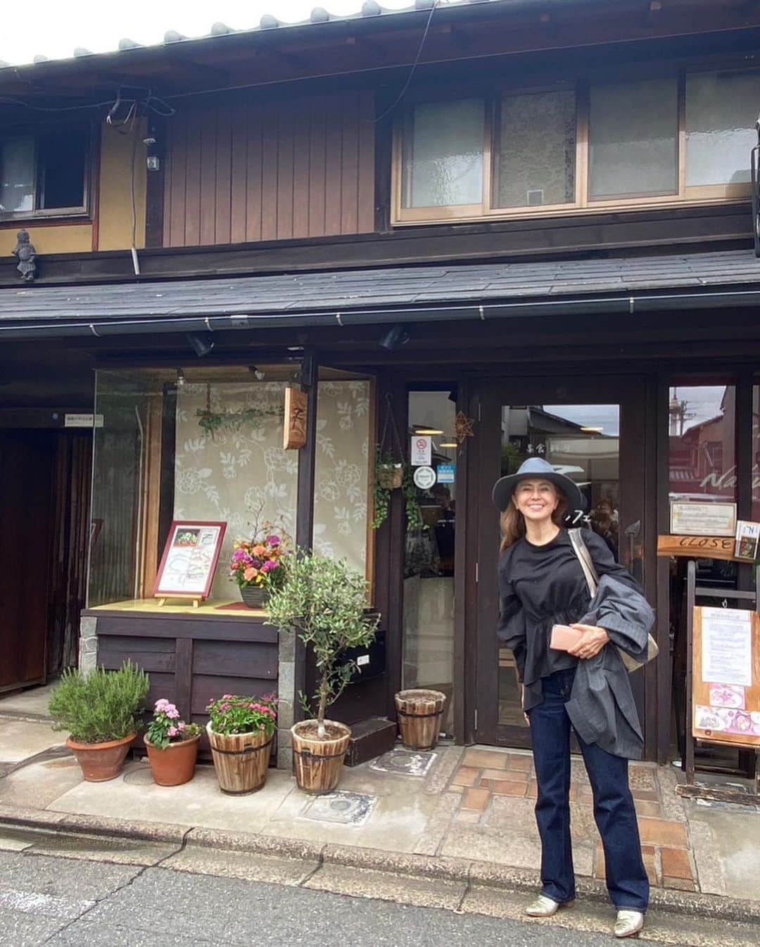 熊谷真実さんのインスタグラム写真 - (熊谷真実Instagram)「日曜日は京都にいました。 久しぶりの京都、 楽しい友と行くのは混んでようが楽しいものです。 京都のともちゃんにすっかりアレンジしてもらいました。  ベジタリアンレストラン エッフェ  とてもおいしかったです。  #熊谷真実 #京都旅 #京都プレステージ #京都は好きだな」10月12日 21時14分 - mami_kumagai310