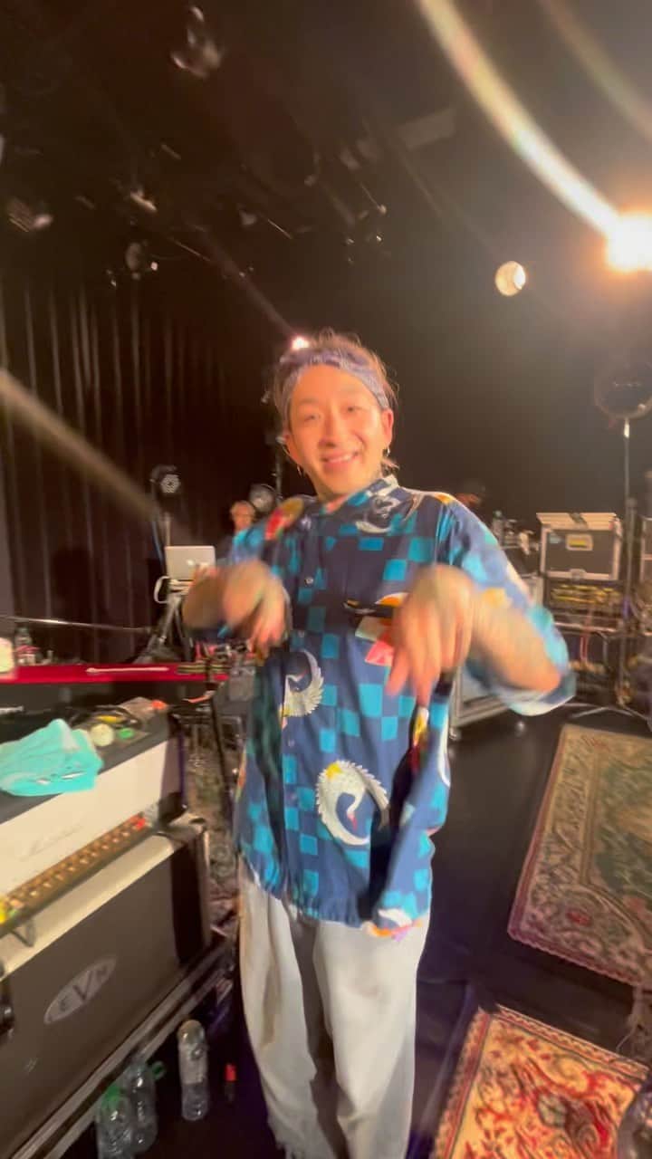 桜井誠のインスタグラム：「The Ravensとなり、初の仙台！ とにかくお客さんが真剣に曲を聞いてくれて、楽しんでくれてるのがひしひしと伝わってきました！ 演奏も固まってきて、より強固なバンドになりつつあります！ この年でも成長できる事に喜びと感謝を！ ありがとう！ #theravens」