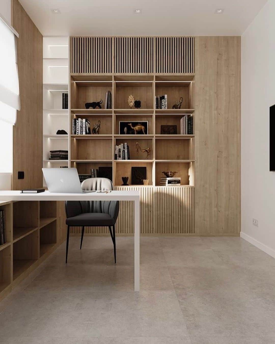 Chiquinquira Delgadoさんのインスタグラム写真 - (Chiquinquira DelgadoInstagram)「#DecorANDO ¿Tienes la oportunidad de trabajar desde casa? Te comparto algunas ideas para la decoración moderna, productiva, flexible, y cómoda de tu oficina en casa.   ✨Busca una pared con buena iluminación o un espacio con luz natural  ✨Selecciona elementos de tonos neutros, claros, y materiales suaves   ✨Organiza horizontal y verticalmente. Colgar estantes flotantes en las paredes ayuda a aprovechar el espacio hacia arriba y son un excelente lugar para guardar documentos y equipos de oficina.   ✨¿El último toque? Incluye tonos verdes que siempre transforman y alegran los ambientes.  Lo más importante es crear un espacio donde tu personalidad resalte!   @ateliergroup.us   -  Are you working from home? Check out these modern office designs for a productive, flexible, and comfortable workflow.   #interiordesign #diseñointeriores #chiquidelgado #chiquinquiradelgado #decorspaces #decorinspirations #decorandocasa #interiordesigner #interiordesignlovers #officedesign #decoracionoficinas #oficinasdecoradas #officedecoration #oficinasmodernas」10月12日 21時28分 - chiqui_delgado