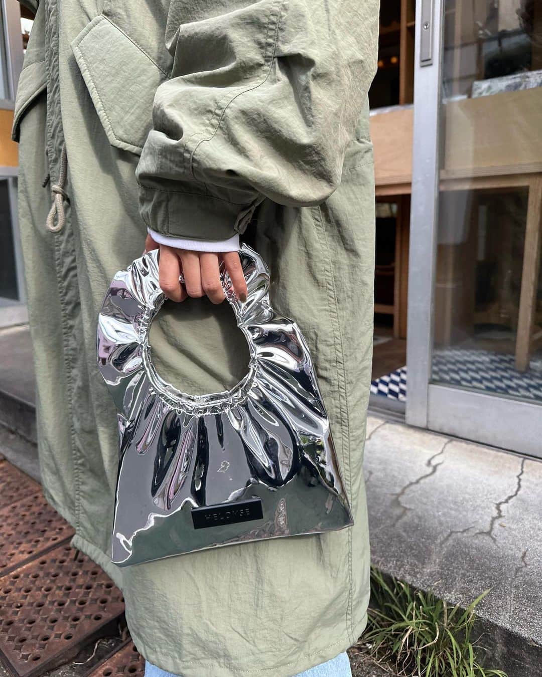 鈴本美愉のインスタグラム：「💟💟💟 おきにすぎて何度も投稿しちゃう @heloyse_official のbag」