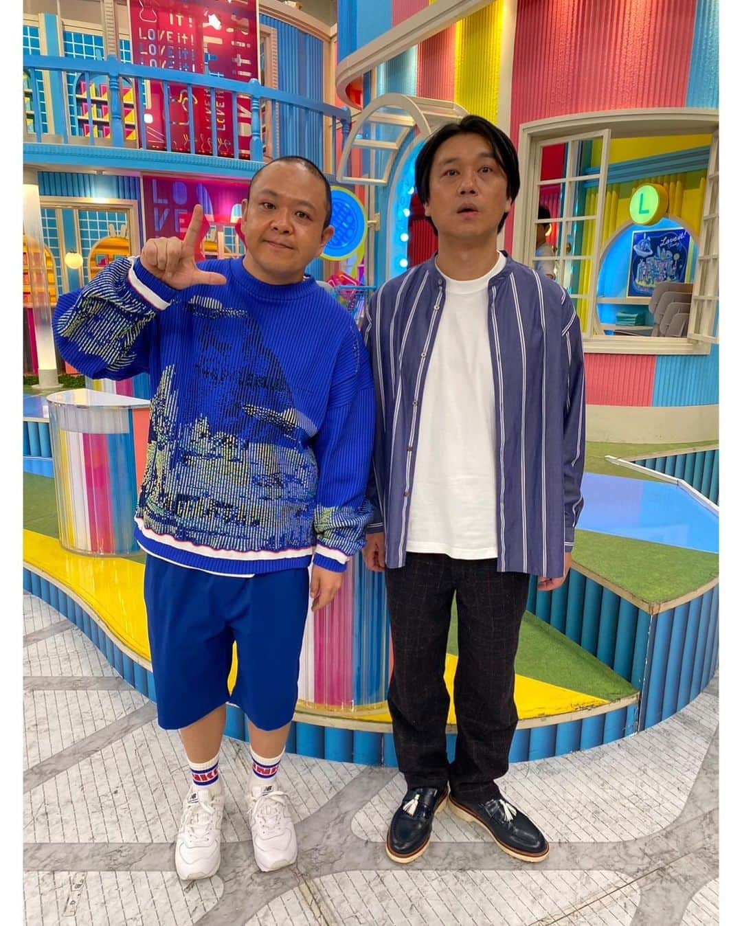 赤羽さんのインスタグラム写真 - (赤羽Instagram)「#ラヴィット ありがとうございました！！  囲碁将棋とニューヨークとそして奈子ちゃんがいたので、至福の時間過ぎました！  また出たいです！  #矢吹奈子 #囲碁将棋 #ニューヨーク #サルゴリラ」10月12日 21時33分 - akabass