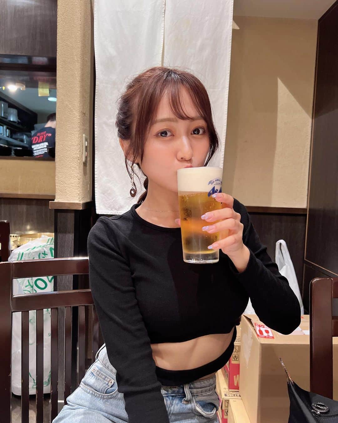 のインスタグラム：「. . . ライブ後は格別🍺 . . . . . . . . . . . #ビール #ビール女子 #ビール大好き #お酒 #お酒好き女子 #japanesegirl #japaneseidol #girl #idol #アイドル#アイオケ #fypシ #fff #ヘアアレンジ #ヘアスタイル #ootd o」