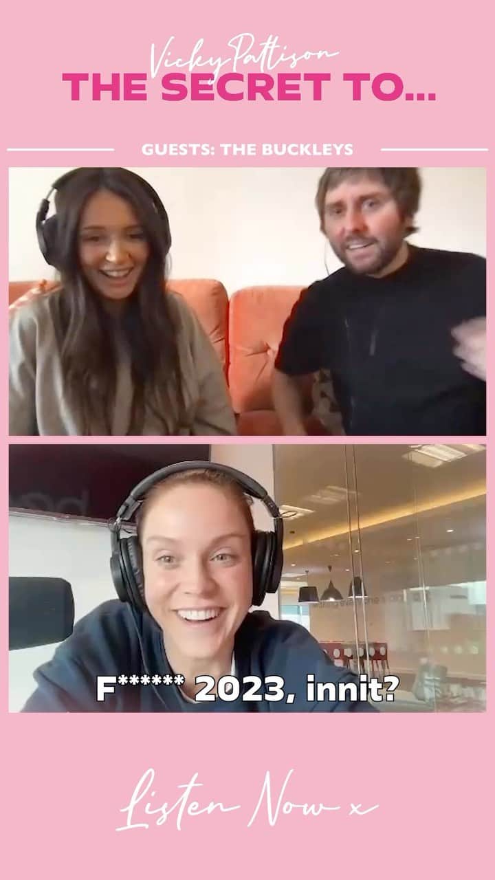 のインスタグラム：「The story of how @buxtagram kidnapped @clairbuckley... 😂😂😂 In all seriousness, it was an absolute pleasure to welcome the Buckleys to @thesecrettopod!!   A hilarious couple with a lot of love for each other- I LOVED chatting to them! And I can't wait to listen to their brand new podcast @insicknessandinhealthpodcast!!!!   Both of these podcasts are available wherever you get yours normally... 🎙️💕」