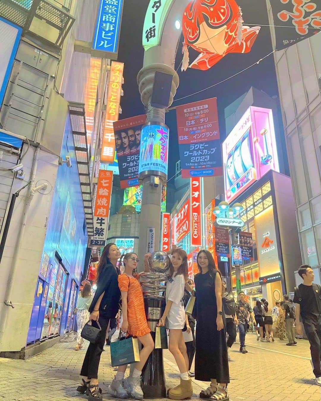 MARIEさんのインスタグラム写真 - (MARIEInstagram)「ウルトラからの渋谷 なんかエモ写真撮れた  #渋谷 #渋谷センター街 #umf #ultrajapan #shibuya」10月12日 21時57分 - marie_mimura