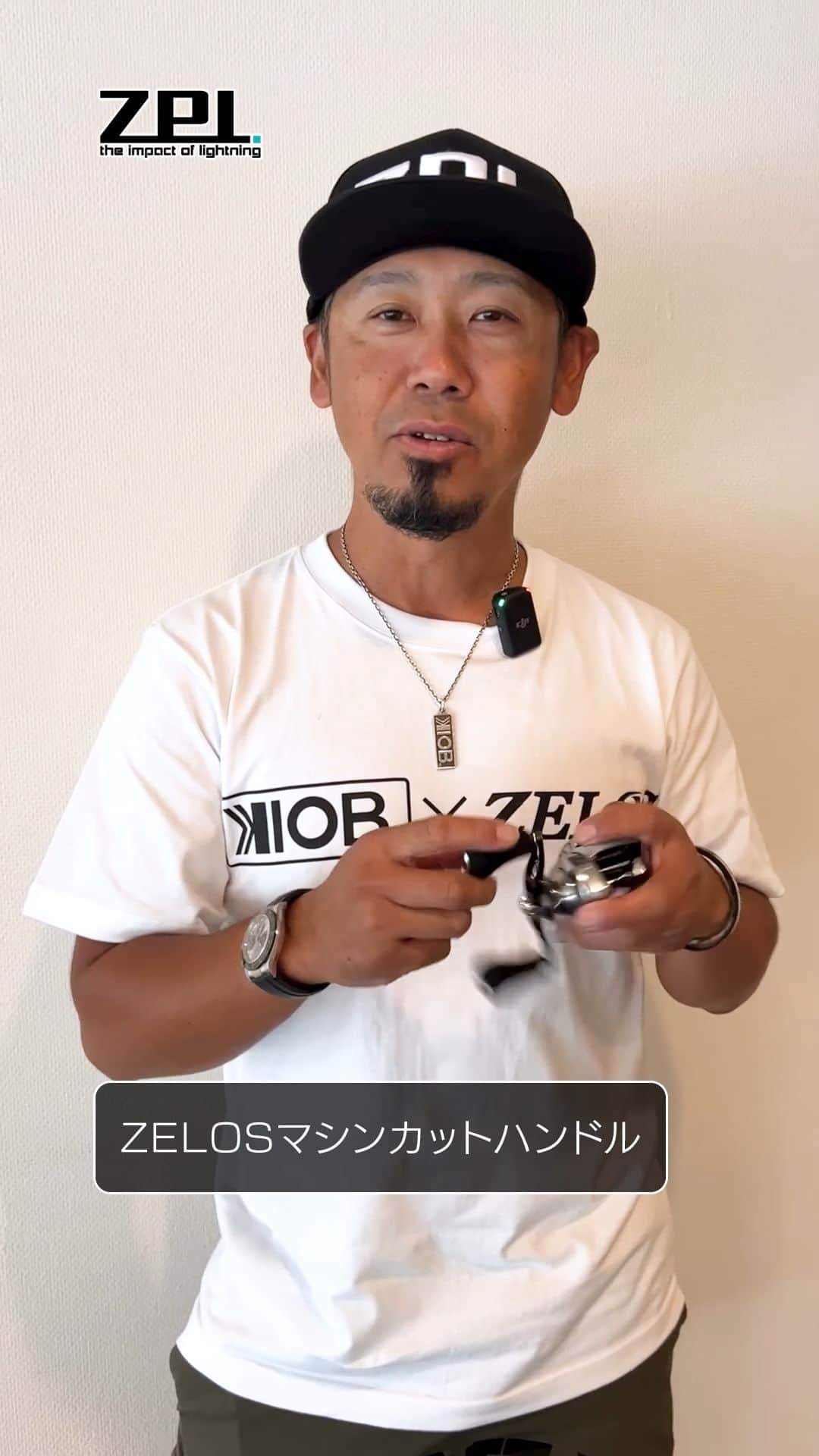 のインスタグラム：「イヨケンこと伊豫部健さんがZELOSマシンカットハンドルを解説！ コラボアイテムにも注目ってことで今後、伊豫部健さんとの動向も見逃せませんよ！  #ZPI #ZELOSマシンカットハンドル #伊豫部健 #ルアーニュース」