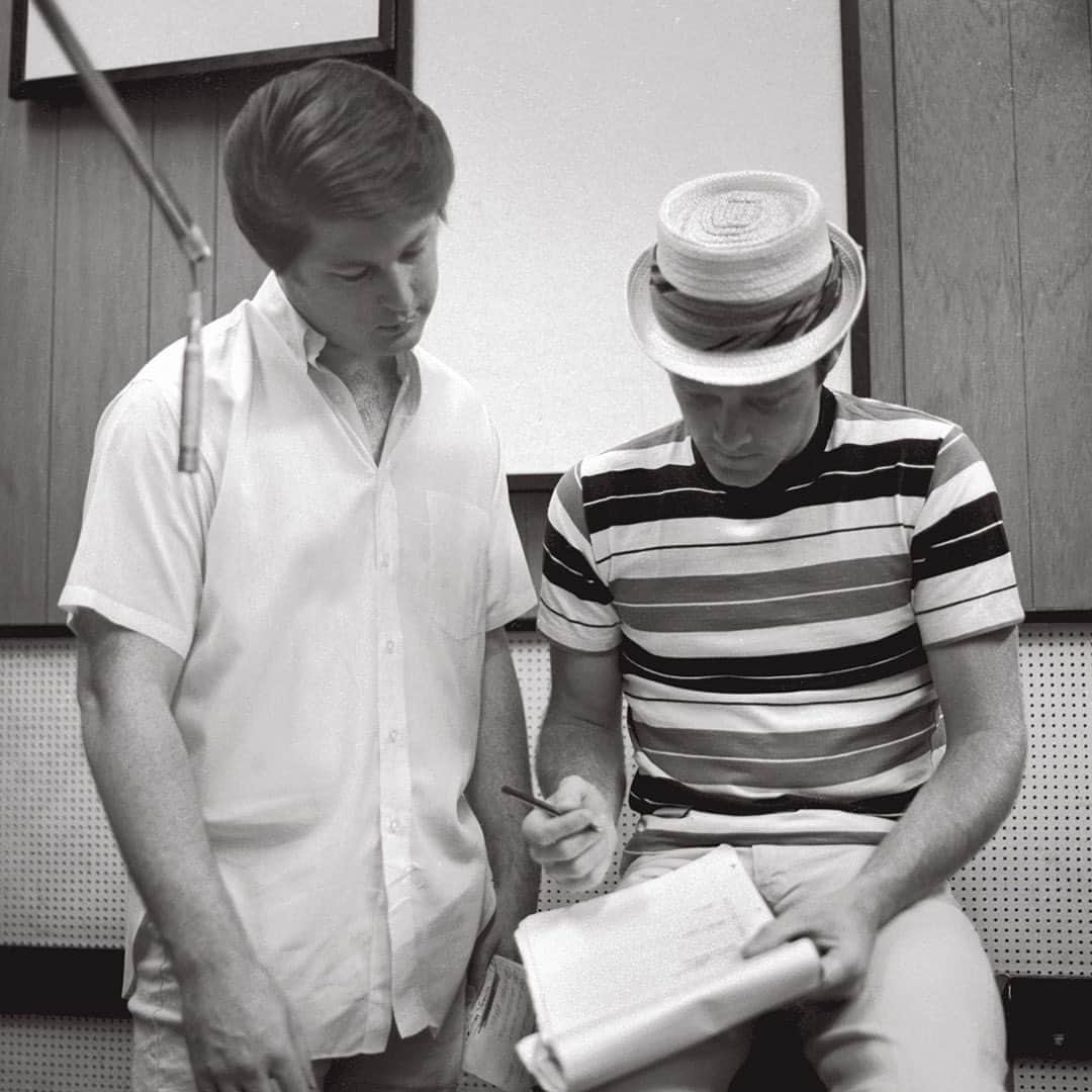 ブライアン・ウィルソンさんのインスタグラム写真 - (ブライアン・ウィルソンInstagram)「1965: Brian and Mike working out lyrics for the next Beach Boys hit  #1965 @thebeachboys #hitsong #studio」10月12日 22時06分 - brianwilsonlive