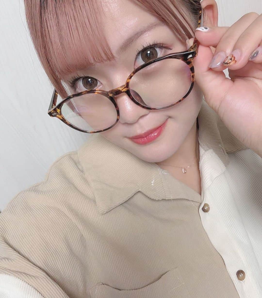 梅咲遥のインスタグラム：「オウタンを感じる🍁🍂」