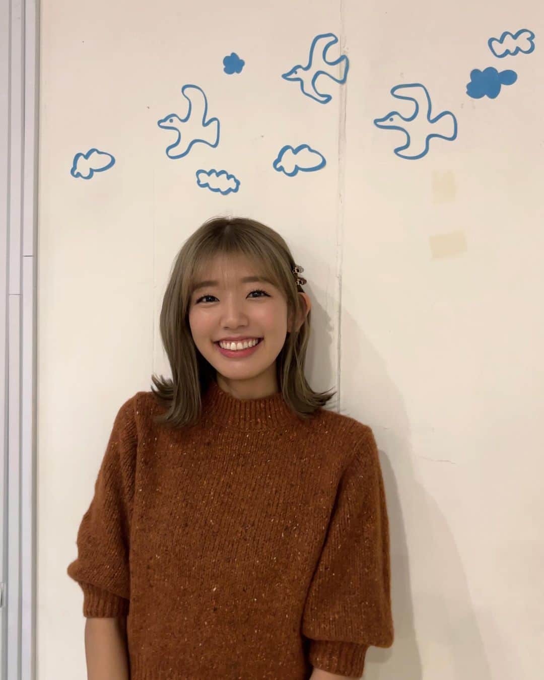 里菜さんのインスタグラム写真 - (里菜Instagram)「・ #麗和落語 〜二〇二三夏の陣〜 アフタートークイベント ありがとうございました🪭  公演期間は共演者の方々と深くお話し出来ていなかったので、今回のようなイベントでまたお話しすることが出来てとっても楽しかったです✨  足を運んでくれた皆さんありがとうございました！！」10月12日 22時30分 - rina_crownpop