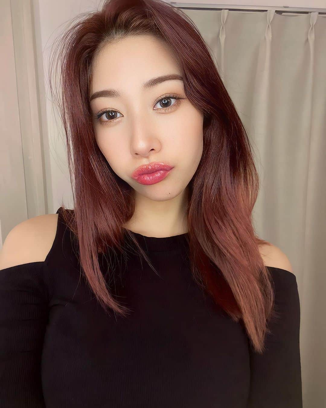 永富仁菜さんのインスタグラム写真 - (永富仁菜Instagram)「😐💋😐💋」10月12日 22時49分 - niina_nagatomi77