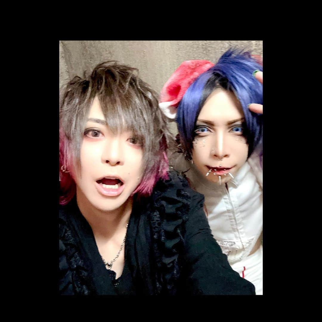 優のインスタグラム：「バグパニ6本目。「見世物小屋は終わらない」ありがとう。 #bugpanic #ashmaze #s1tk #buglug」