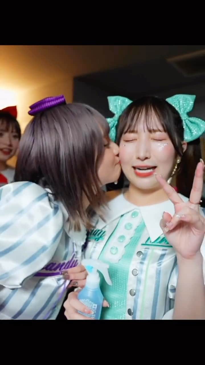 CANDY TUNEのインスタグラム：「ライブ直後🎤 #CANDYTUNE #きゃんちゅー #キスパティ #idol #kawaii」