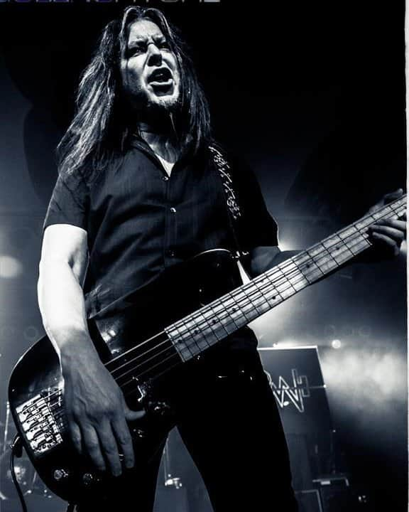 Queensrycheさんのインスタグラム写真 - (QueensrycheInstagram)「#tbt - Eddie @snocasino, Washington in 2012 (photo credit @savoiaphotographylive) #queensryche #throwbackthursday #eddiejackson #edbass #onetake #badass #coolaf #memories #mikelullbass #backupvocals」10月12日 23時08分 - queensrycheofficial