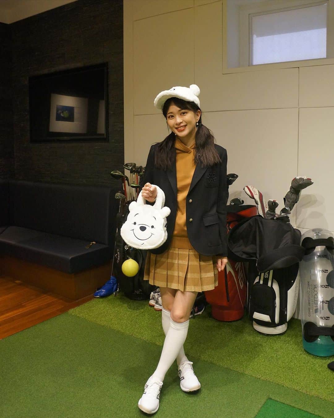 沖田愛加さんのインスタグラム写真 - (沖田愛加Instagram)「. . . ゴルフロケでした♡  ゴルフウェがとっても可愛くてめーーっちゃテンション上がった！♡ 女子高生みたいな気分になったよ🫶 プーさんの帽子と鞄がとってもお気に入り♡」10月12日 23時08分 - okita_aika
