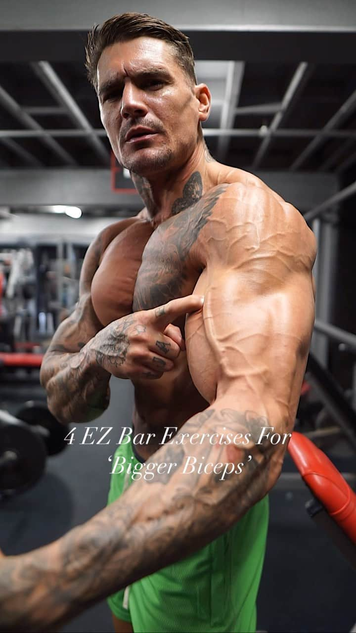 ロス・ディッカーソンのインスタグラム：「Improve your ‘Bicep Gains’💪with these 4 EZ Bar Exercises! #biceps」