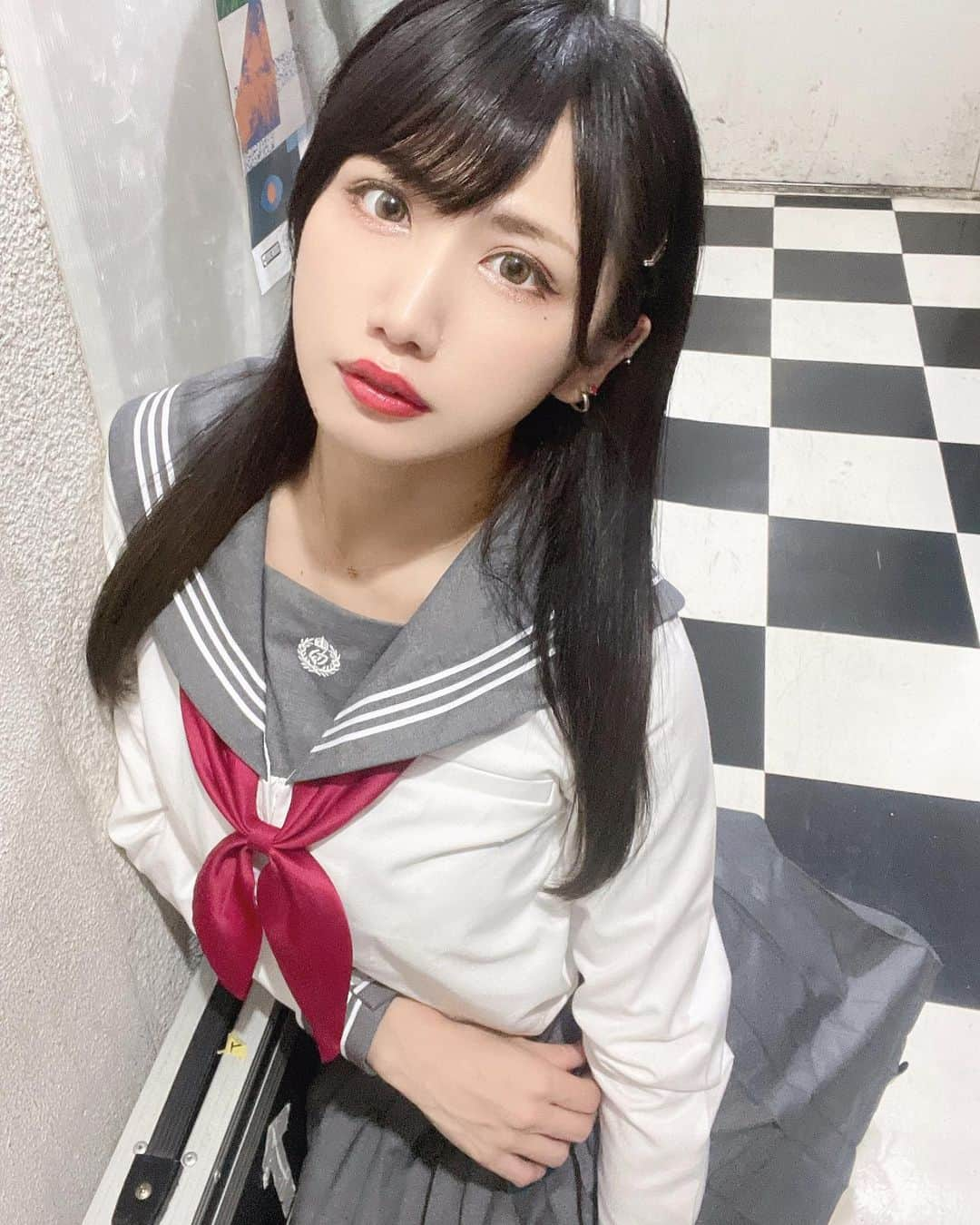 鈴原優美さんのインスタグラム写真 - (鈴原優美Instagram)「おやすみぃ  #鈴原優美 #ゆぅみん #鈴原優美売れそう #アイドル #ライブ #バンド #82刑  #グラビア #グラビアアイドル #大阪 #osaka #京都 #モデル #カメラ #撮影 #ポートレート  #水着　#ビキニ　#sexy #idol #舞台　 #自拍 #模特 #粉我 #可愛 #얼짱 #얼스타그램」10月12日 23時17分 - suzuharayumi