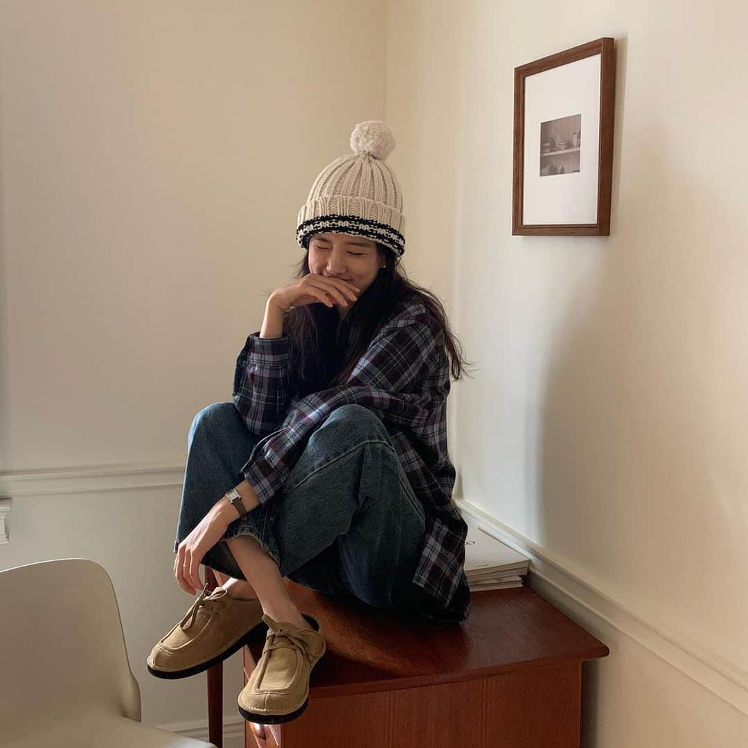 ヤン・ジウォンさんのインスタグラム写真 - (ヤン・ジウォンInstagram)「겨울체크🧶   흔하지 않은 체크에 기모라 넘 따뜻🤎」10月12日 23時20分 - wldnjs62