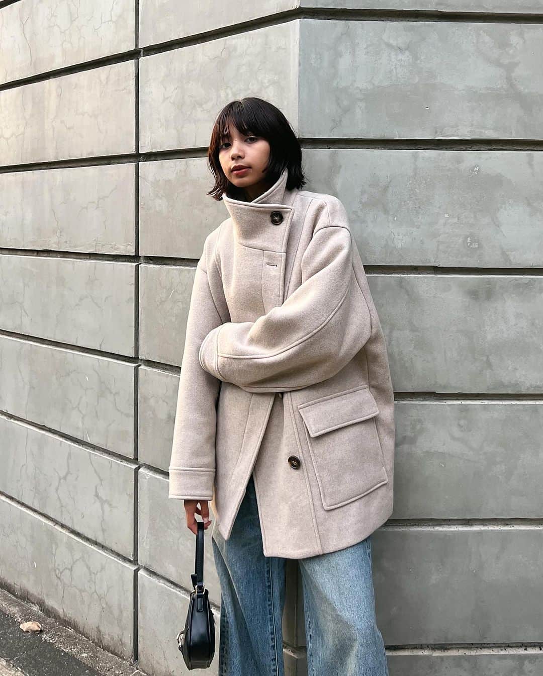 MOUSSY SNAPさんのインスタグラム写真 - (MOUSSY SNAPInstagram)「#MOUSSYSNAP @heiseru_an 164cm LUMINE TACHIKAWA STAFF / ルミネ立川店スタッフ  ・STAND COLLAR MIDDLE COAT(010GA630-6310) ・WIDE BAGGY STRAIGHT(010GA611-5260) 全国のMOUSSY店舗／SHEL'TTER WEBSTORE／ZOZOTOWNにて10月20日(金)より発売開始。  ・MOUSSY OUTLINE PULLOVER(010GAL90-5380) ・CFT SQUARE TOE BOOTS(010GA252-6140) 全国のMOUSSY店舗／SHEL'TTER WEBSTORE／ZOZOTOWNにて発売中。  ・BOA SADDLE BAG(010GA751-6090) 全国のMOUSSY店舗／SHEL'TTER WEBSTORE／ZOZOTOWNにて10月27日(金)より発売開始。  #MOUSSY #MOUSSYJEANS」10月12日 23時31分 - moussysnap