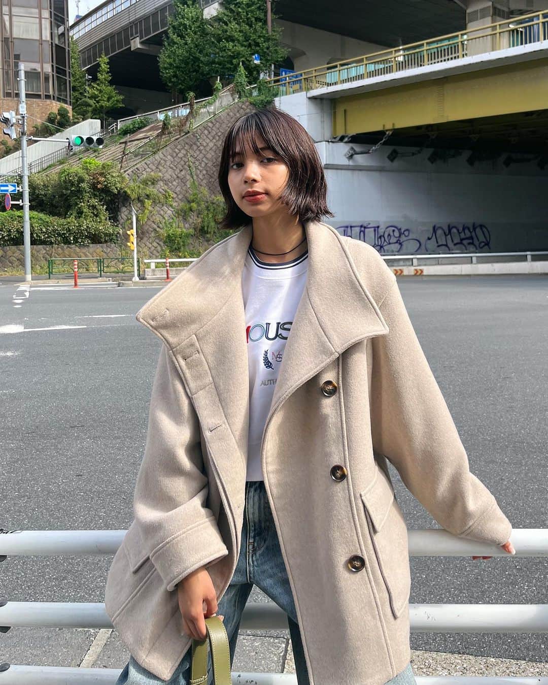 MOUSSY SNAPさんのインスタグラム写真 - (MOUSSY SNAPInstagram)「#MOUSSYSNAP @heiseru_an 164cm LUMINE TACHIKAWA STAFF / ルミネ立川店スタッフ  ・STAND COLLAR MIDDLE COAT(010GA630-6310) ・WIDE BAGGY STRAIGHT(010GA611-5260) 全国のMOUSSY店舗／SHEL'TTER WEBSTORE／ZOZOTOWNにて10月20日(金)より発売開始。  ・MOUSSY OUTLINE PULLOVER(010GAL90-5380) ・CFT SQUARE TOE BOOTS(010GA252-6140) 全国のMOUSSY店舗／SHEL'TTER WEBSTORE／ZOZOTOWNにて発売中。  ・BOA SADDLE BAG(010GA751-6090) 全国のMOUSSY店舗／SHEL'TTER WEBSTORE／ZOZOTOWNにて10月27日(金)より発売開始。  #MOUSSY #MOUSSYJEANS」10月12日 23時31分 - moussysnap