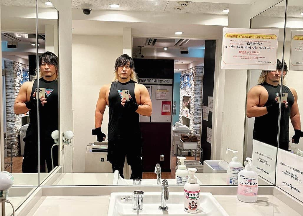 棚橋弘至のインスタグラム：「今日は #肩トレ でした。  #shoulderworkout #anytimefitness #新日本プロテイン  🍈(￣(工)￣)🍈」