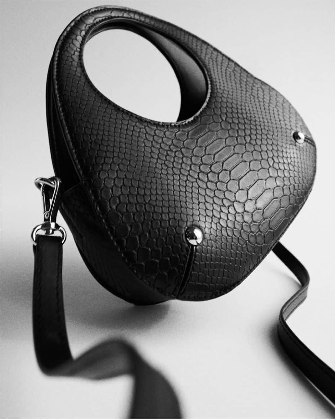 H&Mさんのインスタグラム写真 - (H&MInstagram)「Little handbag, lots of style. #HM」10月12日 23時48分 - hm