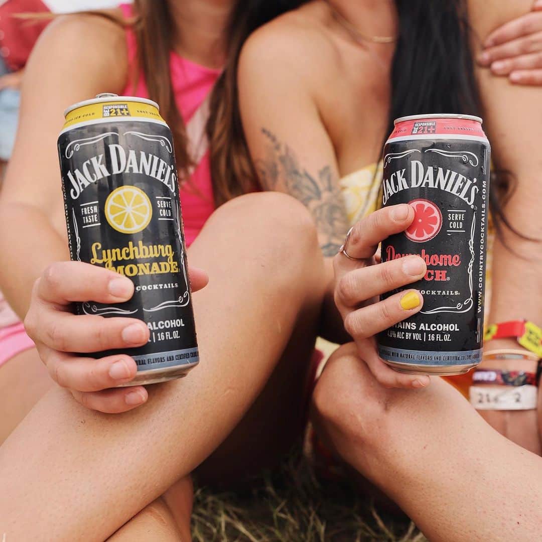 ジャックダニエルのインスタグラム：「Bright colors, bold flavors. Now in season. #CountryCocktails」