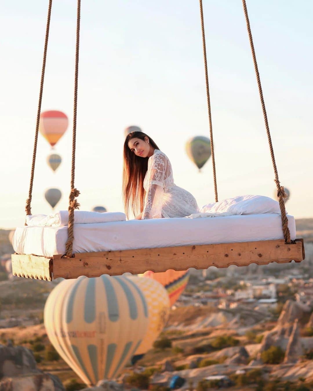 Aylen Aさんのインスタグラム写真 - (Aylen AInstagram)「Morning bliss in Cappadocia✨」10月13日 0時28分 - aylen25