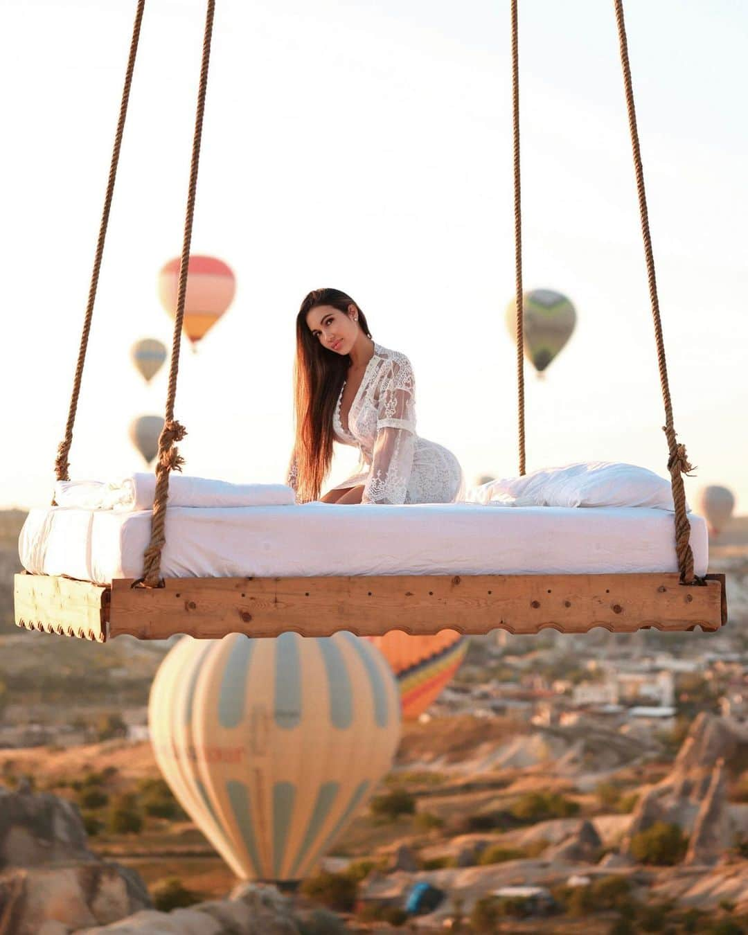 Aylen Aのインスタグラム：「Morning bliss in Cappadocia✨」