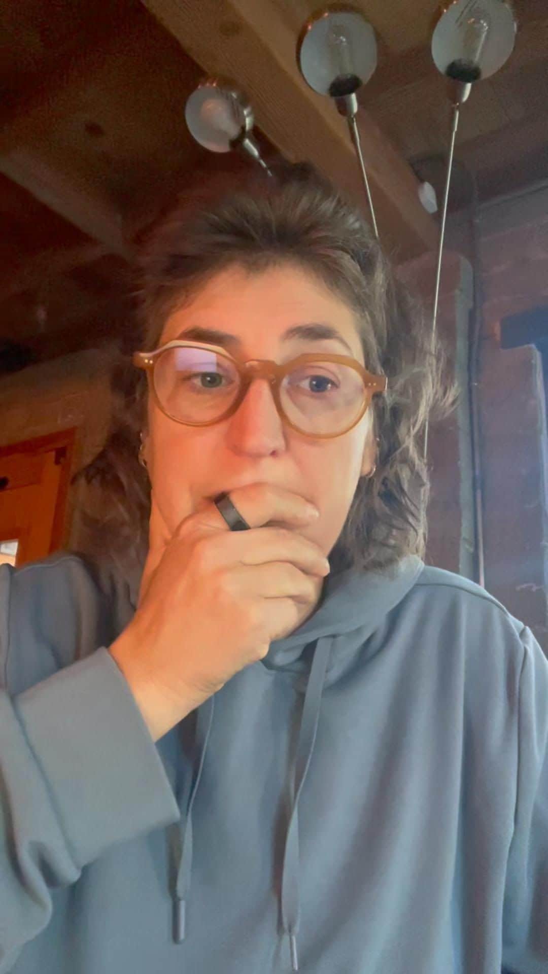 メイム・ビアリクのインスタグラム：「There are many things we have no power over right now in the world. The situation in Israel is terrifying and I wanted to post some places in the most need if you feel you want to contribute financially. All of the below links are at the link in my bio.    -If you want to support the community stormed by terrorists, Kibbutz Nir Or, here is a link that is directly supporting that kibbutz: The direct link is in my bio.    -The hospital in Ashkelon that was both hit by a direct rocket and is responsible for treating those in the region closest to the Gaza border, the direct link is in my bio.    -The major aid organizations for Israel are  -IsraAid: israaid.org -Hatzalah: israelrescue.org -New Israel Fund: nif.org -Israel Emergency Fund: ujafedny.org/israel-emergency-fund These are all distributing resources.    -If supporting mental health to a country on its knees is something close to your heart, Trauma4Good assists military and rescue service active members and veterans in getting diagnosed & receiving help for PTSD. trauma4good.org    -The Base supports lone soldiers, and lone b’not  sheirut (young women carrying out national service) They provide practical and emotional support.  causematch.com/thebase-donate    -There is a civil command center that is organizing and mobilizing supplies throughout the country: meals and shelter to evacuees, equipment to soldiers, etc. Here is the link for a tax-deductible donation (all funds go directly to purchase equipment or pay suppliers)  americaisraeldemocracy.org/savingoursharedhome    (Please specify that the donation is for the civil command center)」