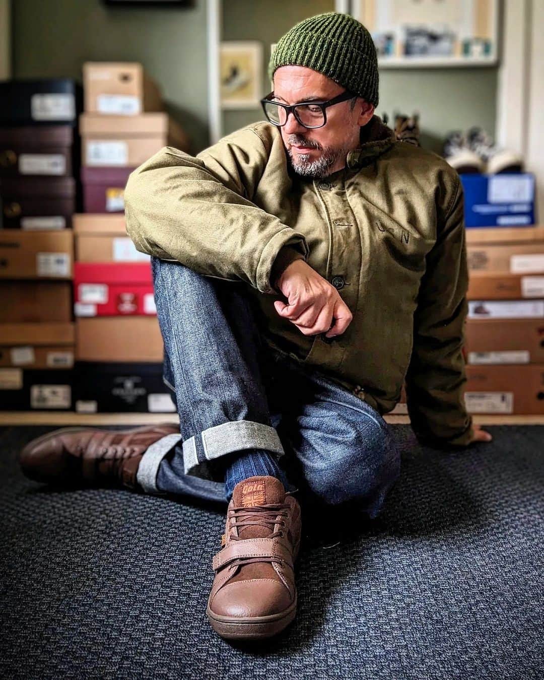 ゴーラのインスタグラム：「@dominics_denim styling our limited 'Sentry' EG X Gola collab ⁠ ⁠ The collection is now available to shop at Gola.co.uk.⁠ ⁠」