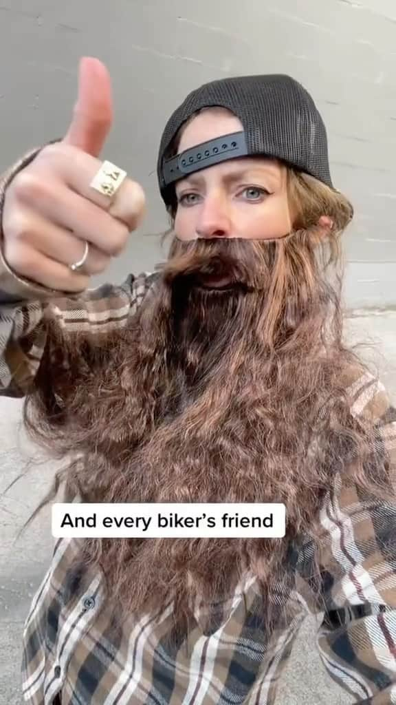 コーディー・レニー・キャメロンのインスタグラム：「RAISE YER HAND IF YER GUITLY! 👋   #bikenight #harleydavidson #dynabro #baggernation #motorcyclemafia #bikekingz #bikerbabe #fyp」