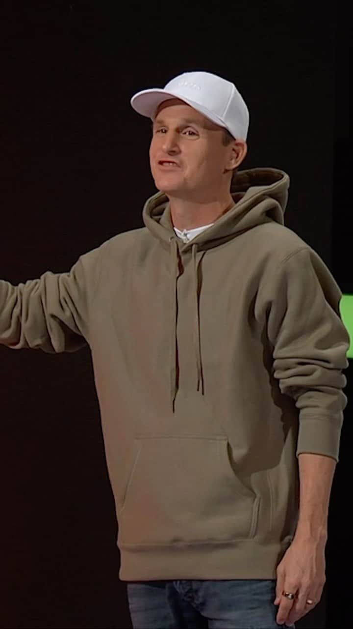 ロブ・ディアデックのインスタグラム：「First of all, never let your guard down 👻 #Ridiculousness」