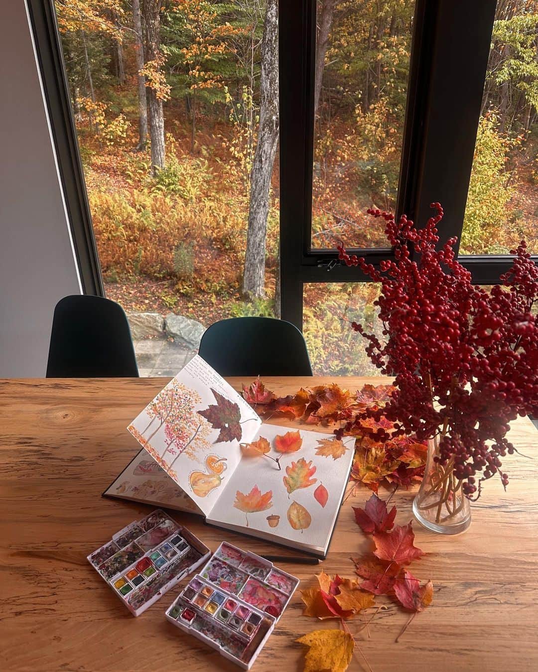 Amber Fillerup Clarkのインスタグラム：「October is a top tier month」
