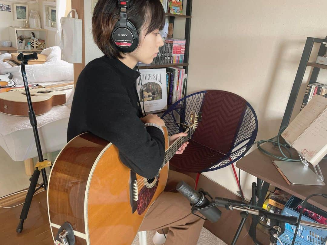 植田真梨恵のインスタグラム：「制作とは地味なものです。 #うさぎーず」