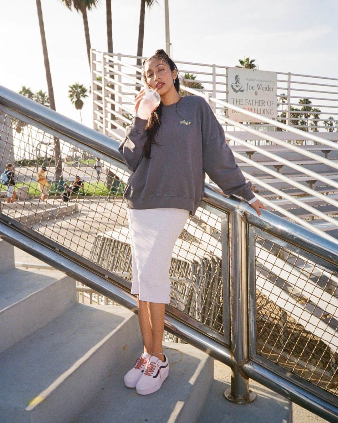 vans girlsさんのインスタグラム写真 - (vans girlsInstagram)「Stand out in the Stackform. New color ways just hit the shop at the link in bio.」10月13日 3時01分 - vansgirls