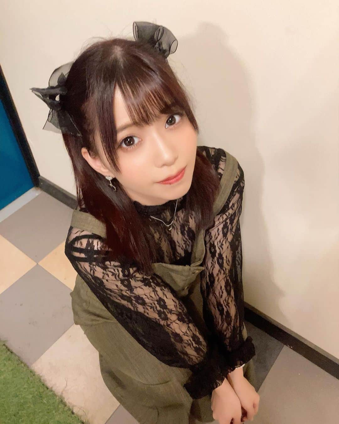 亜咲花のインスタグラム：「🎤→→→→→→→🐎」