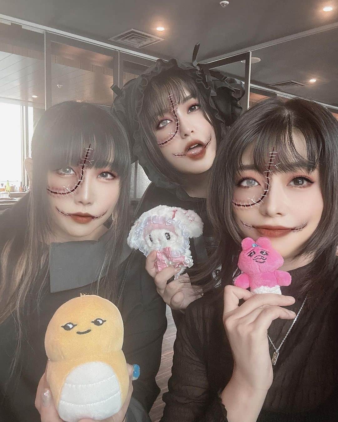 のインスタグラム：「Happy Halloween🎃 #推しを連れて #山村茜 #SHINON  #範田紗々」