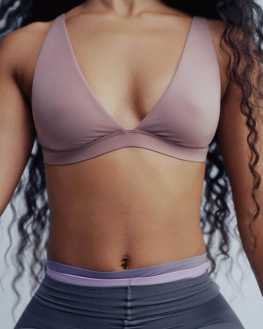 lululemonさんのインスタグラム写真 - (lululemonInstagram)「On October 17, experience Wundermost: bodywear that lets you be you.​  The collection features Ultra Soft Nulu, our softest fabric yet. Each silhouette has a gentle hold with just enough stretch, creating a fit that feels made for you.​  Prepare for a world of softness.」10月13日 7時00分 - lululemon