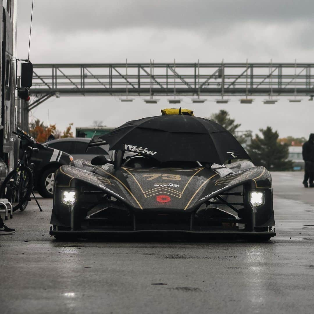 エルビス・ストイコさんのインスタグラム写真 - (エルビス・ストイコInstagram)「Rinse and Repeat, the beauty of @revolutionracecars … - - - - - - - #revolutionracecars #trackcar #trackday #trackcars #trackcarbuild」10月13日 7時30分 - elvistojko