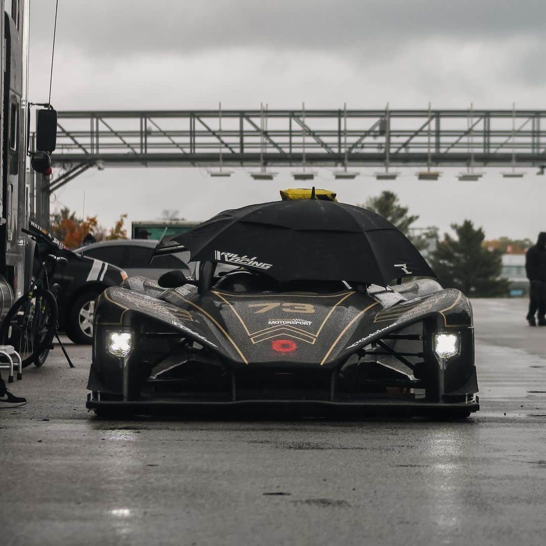 エルビス・ストイコのインスタグラム：「Rinse and Repeat, the beauty of @revolutionracecars … - - - - - - - #revolutionracecars #trackcar #trackday #trackcars #trackcarbuild」