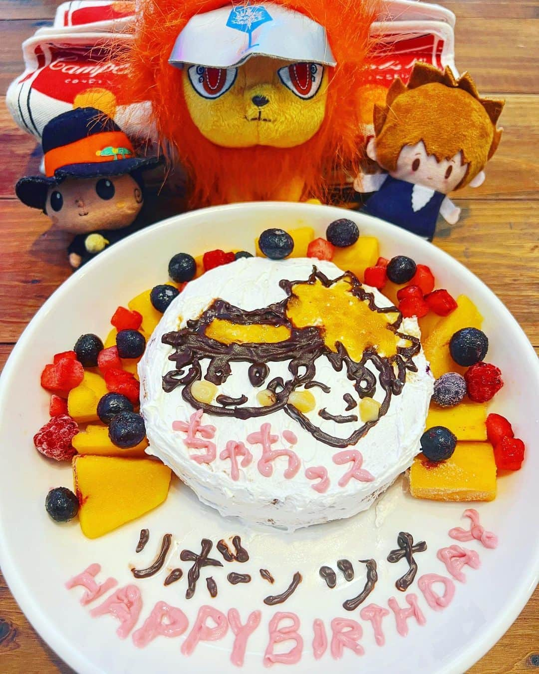 ニーコさんのインスタグラム写真 - (ニーコInstagram)「10/13リボーン誕生日🎂🎩 10/14ツナ誕生日🎂🔥 今年もツナ役声優のぶんちゃんとお祝い🎊 一緒にお祝いするのはもう18回目⁉️✨ 今年は初めてリボツナケーキを作ってみました〜😆🎂♡ めでたいぞ🎉 #家庭教師ヒットマンreborn  #リボーン#沢田綱吉#誕生日#誕生日ケーキ #手作り #声優#ニーコ#國分優香里 #katekyohitmanreborn#reborn#voiceactor」10月13日 7時31分 - neeko_isuzu