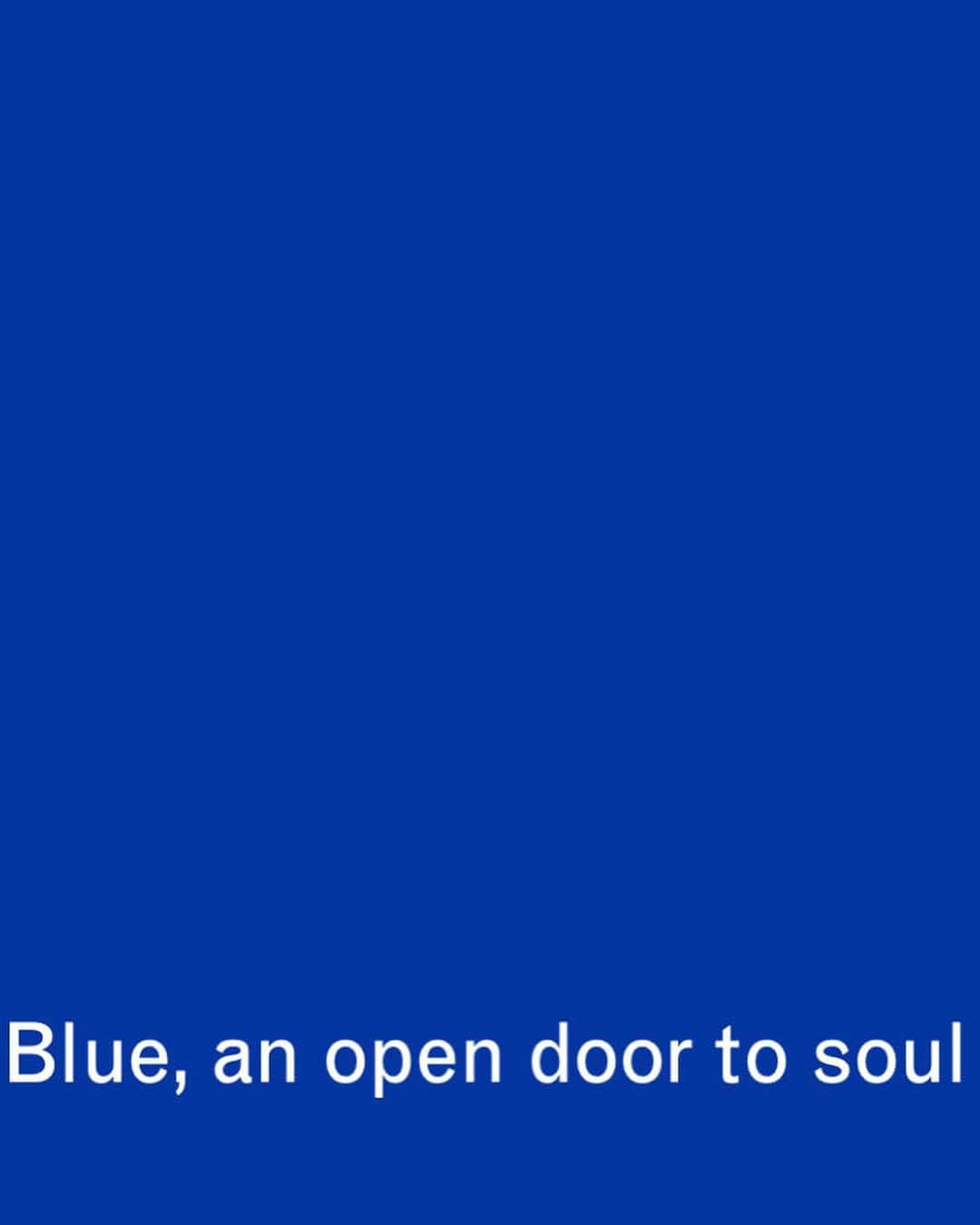 glorianotoさんのインスタグラム写真 - (glorianotoInstagram)「Blue… and open door to the soul  💙 #derekjarman」10月13日 7時57分 - glorianoto