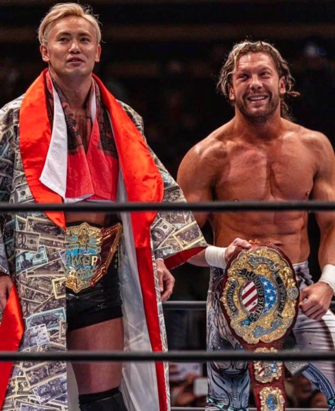 ケニー・オメガのインスタグラム：「Who remembers this moment? Hard to believe this wasn't event a year ago.  📷: @taigaphoto_pw」